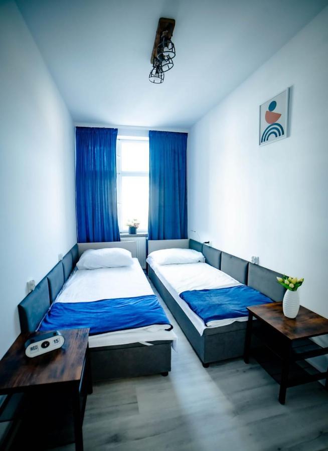 Lofty Apartamenty Namyslow I Buitenkant foto